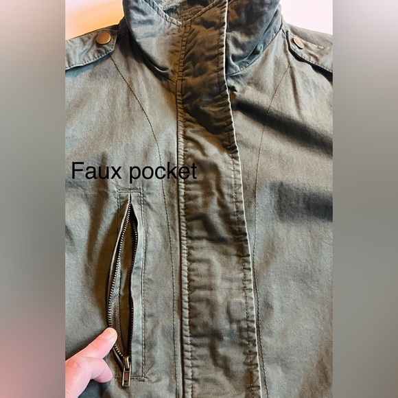 Love Tree Women’s Olive Green Utility Jacket Pockets Adjustable Waist Sz Medium - Picture 10 of 16